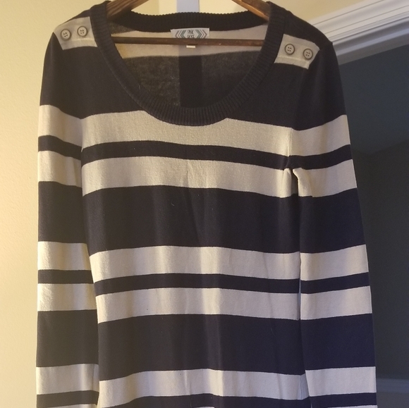 🖤 Pink Rose Dress - Picture 2 of 2